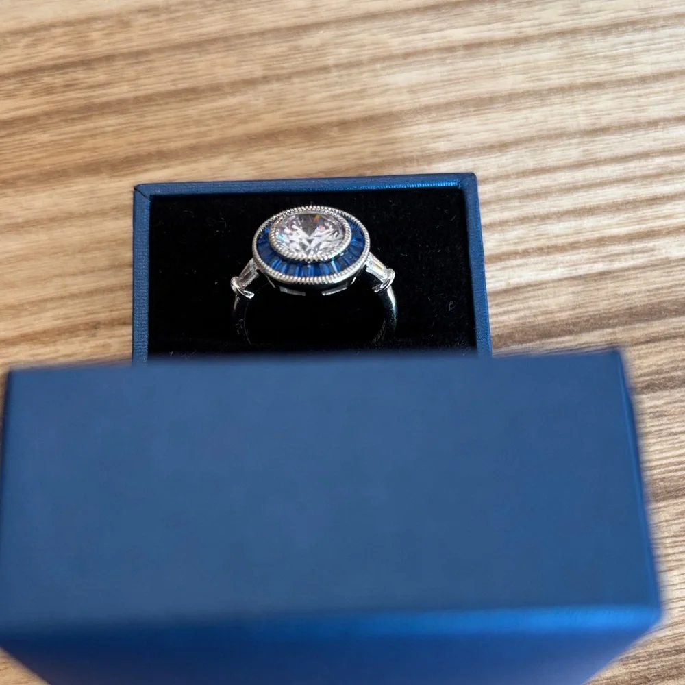 Elegant Silver‎ 925 and Blue Women's Ring Size 7
